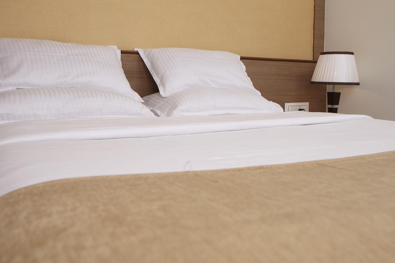 Sagar Sawali , Ladghar Beach View Resort Dāpoli Екстериор снимка